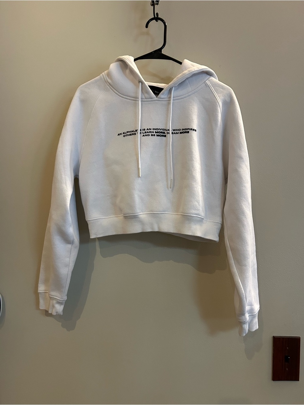 Alphalete Legacy Performance White Crop Hoodie - Women's